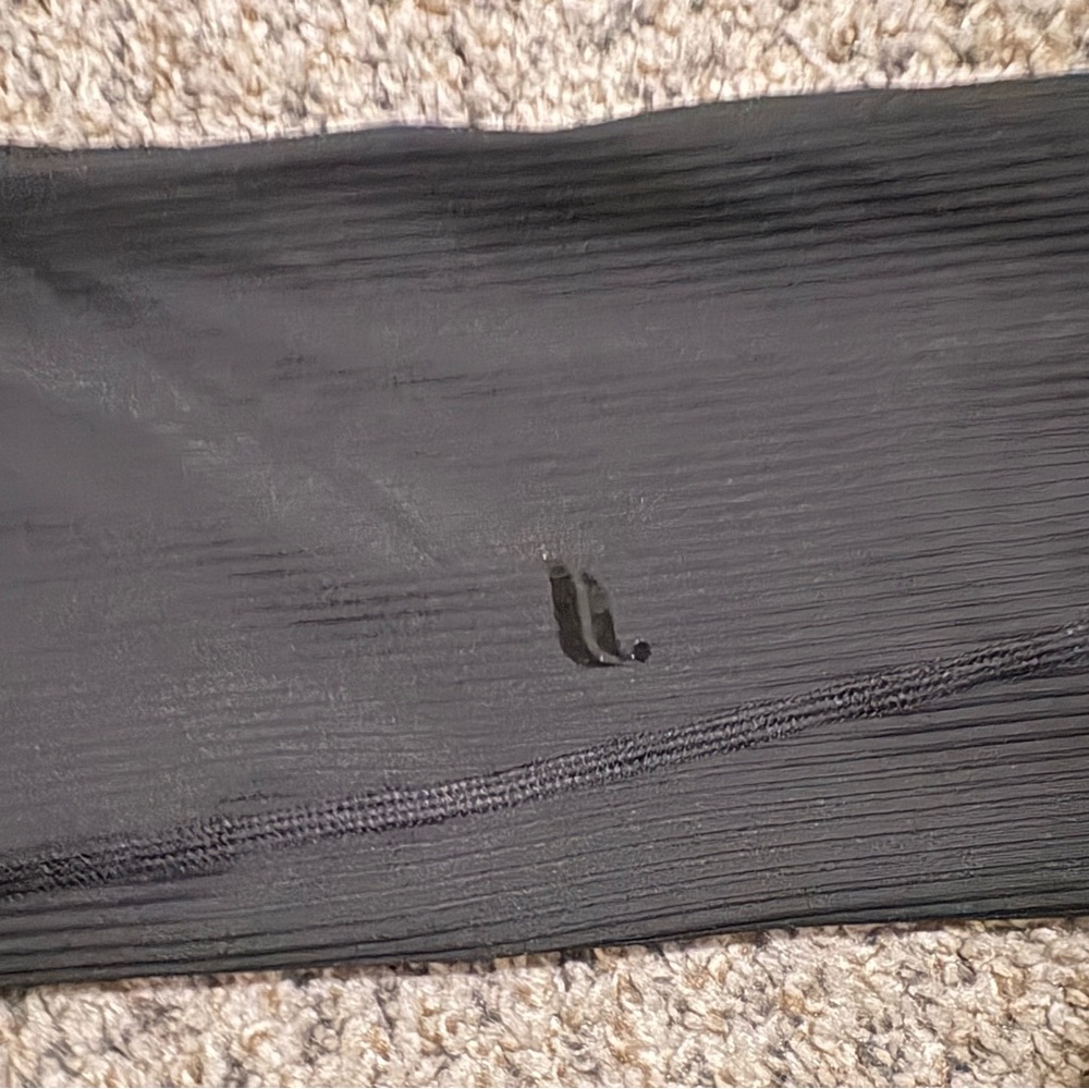 Fabletics NWT Black Ribbed leggings. M but fits like a small - Picture 2 of 3